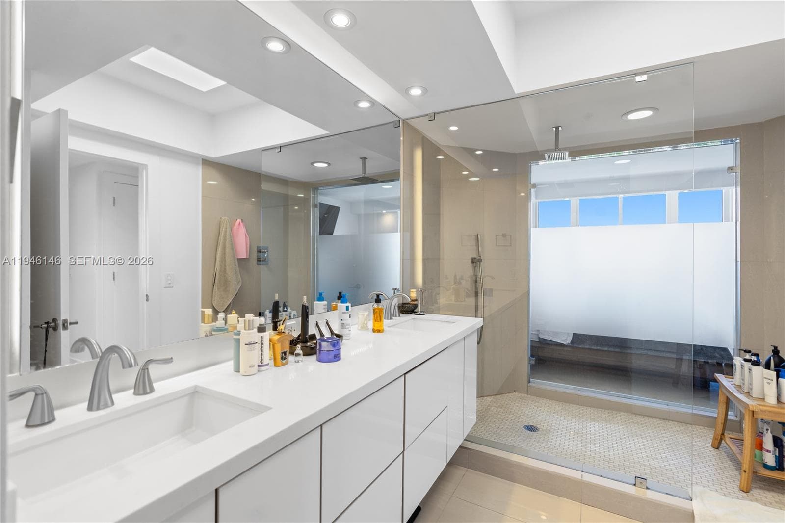 4779 Collins Ave 2607 photo 24