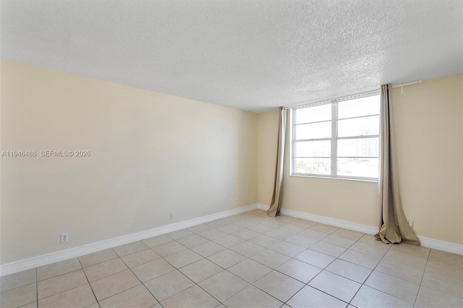 6770 Indian Creek Dr 8R photo 8