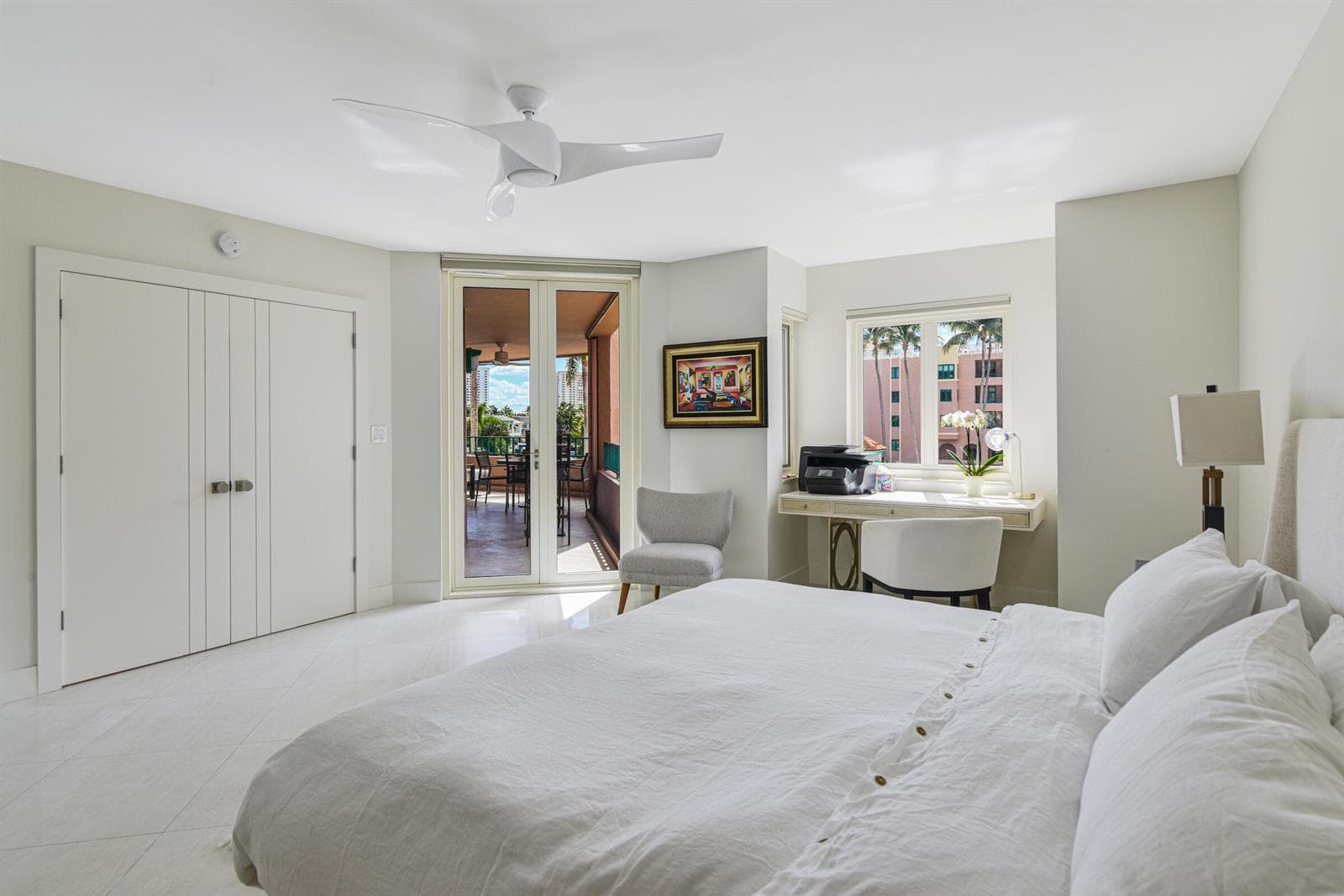 100 SE 5th Avenue 305 photo 22