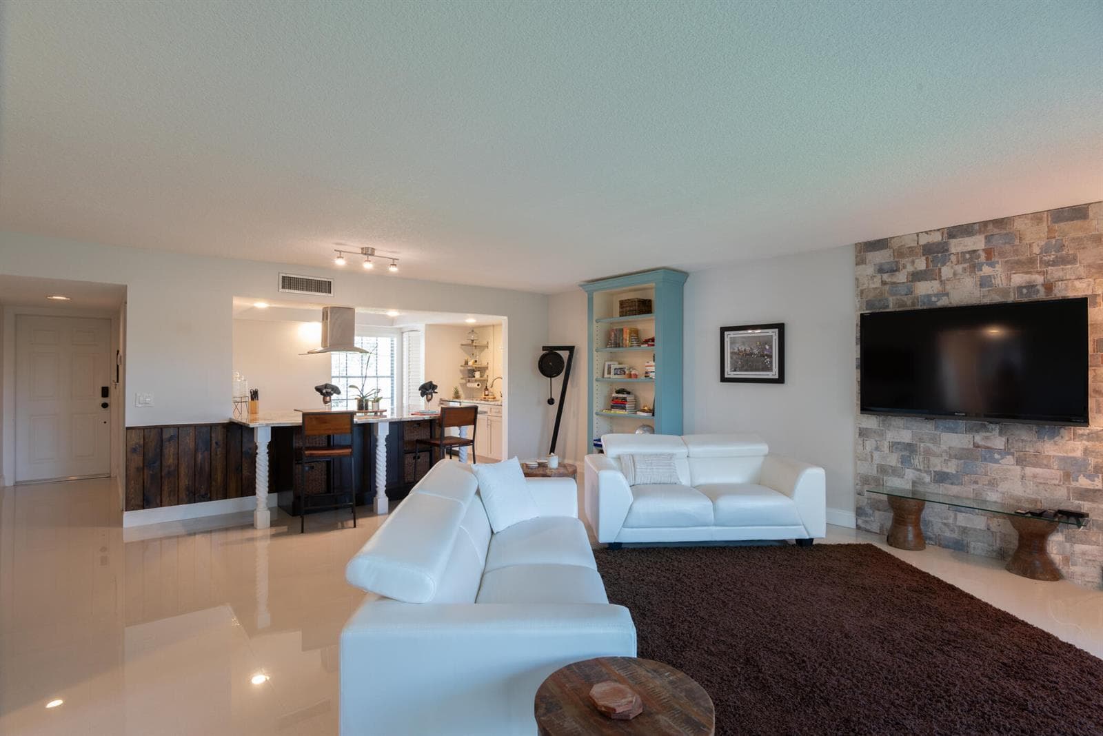 9130 SE Riverfront Terrace L photo 1