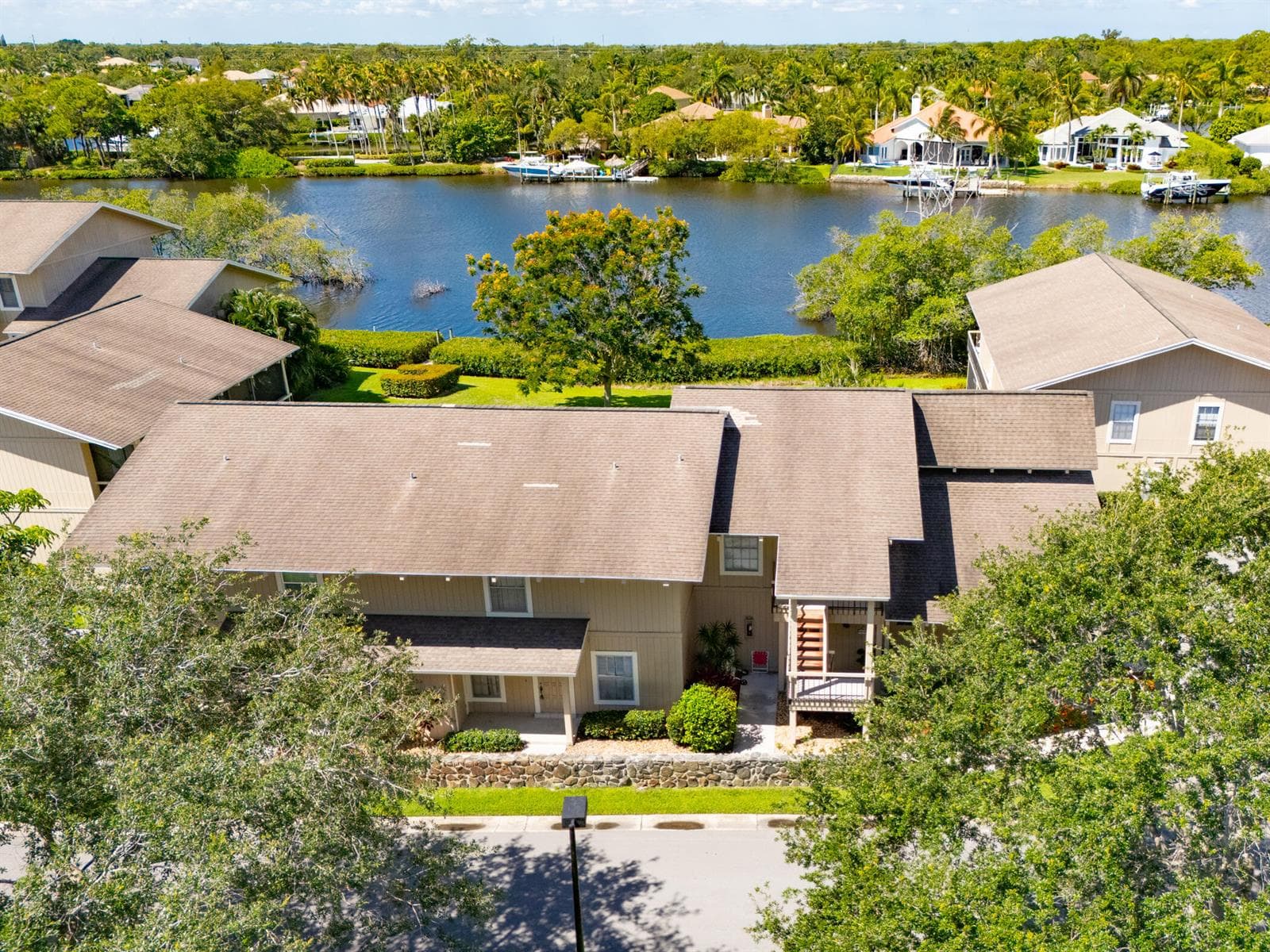 9130 SE Riverfront Terrace L photo 18