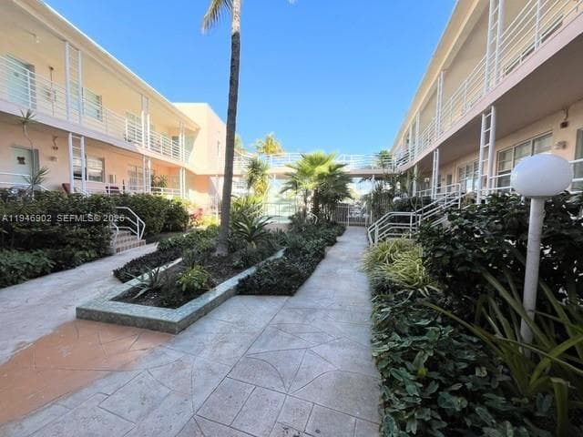 6881 Bay Dr 1 photo 2