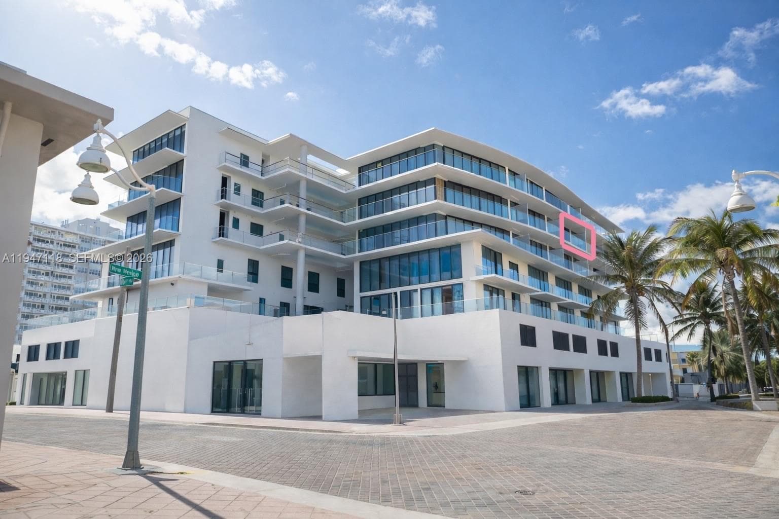 3319 N Ocean Drive 608 photo 3