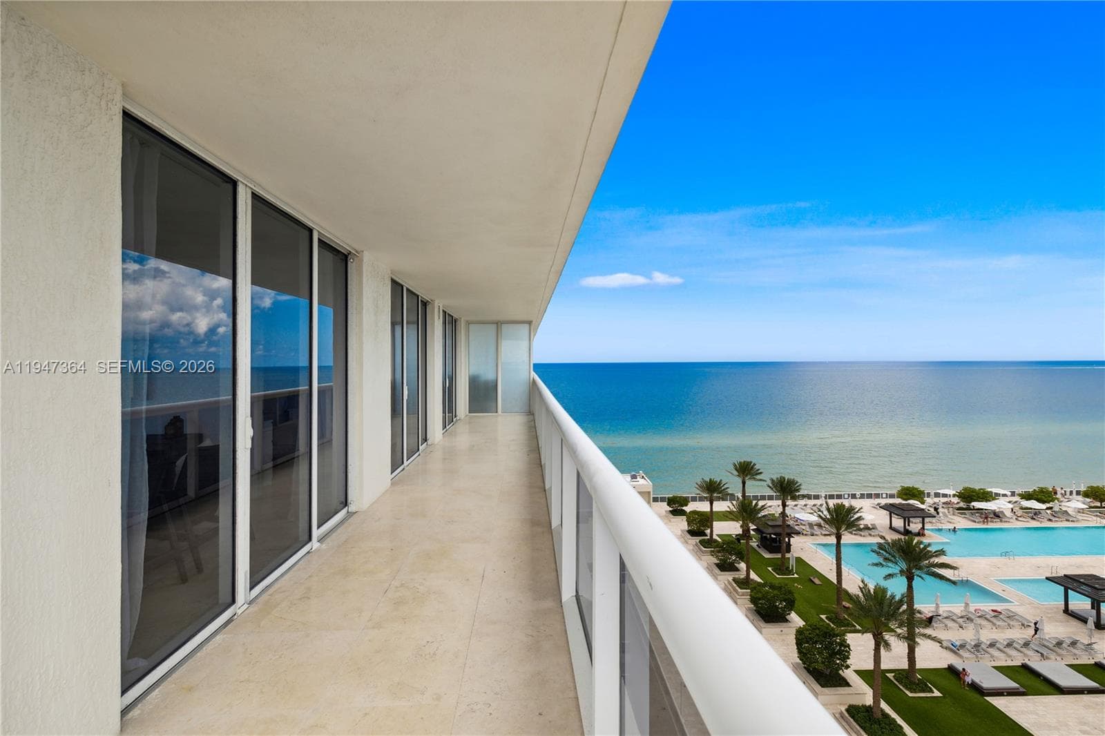 1830 S Ocean Dr 1506 photo 1