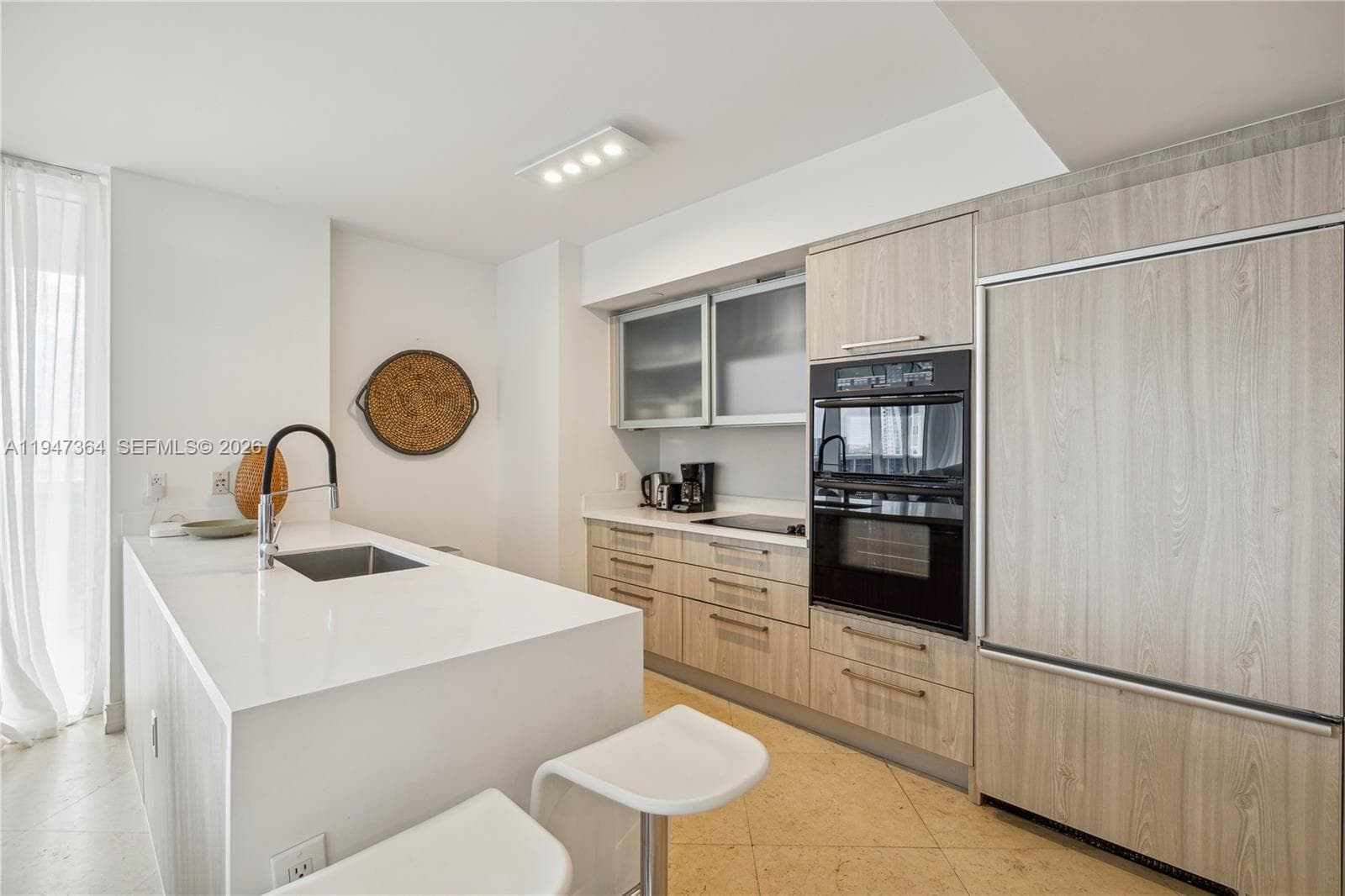 1830 S Ocean Dr 1506 photo 4