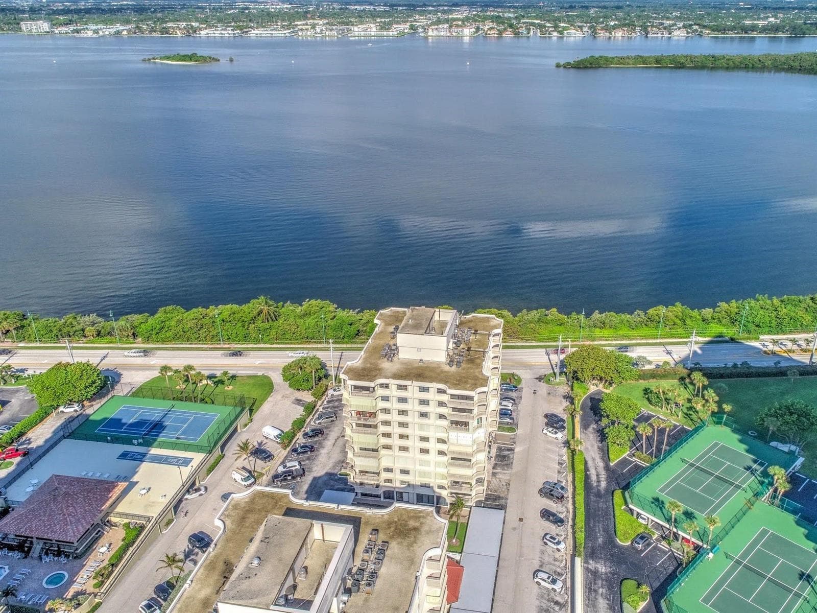 5480 N Ocean Drive B2a photo 21