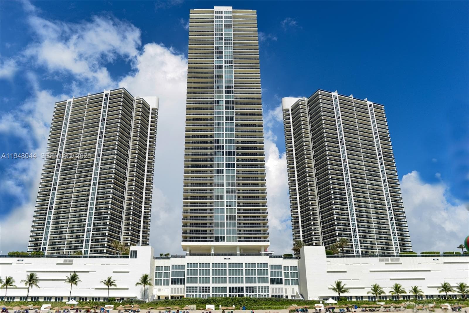 1800 S Ocean Dr 3805 photo 2