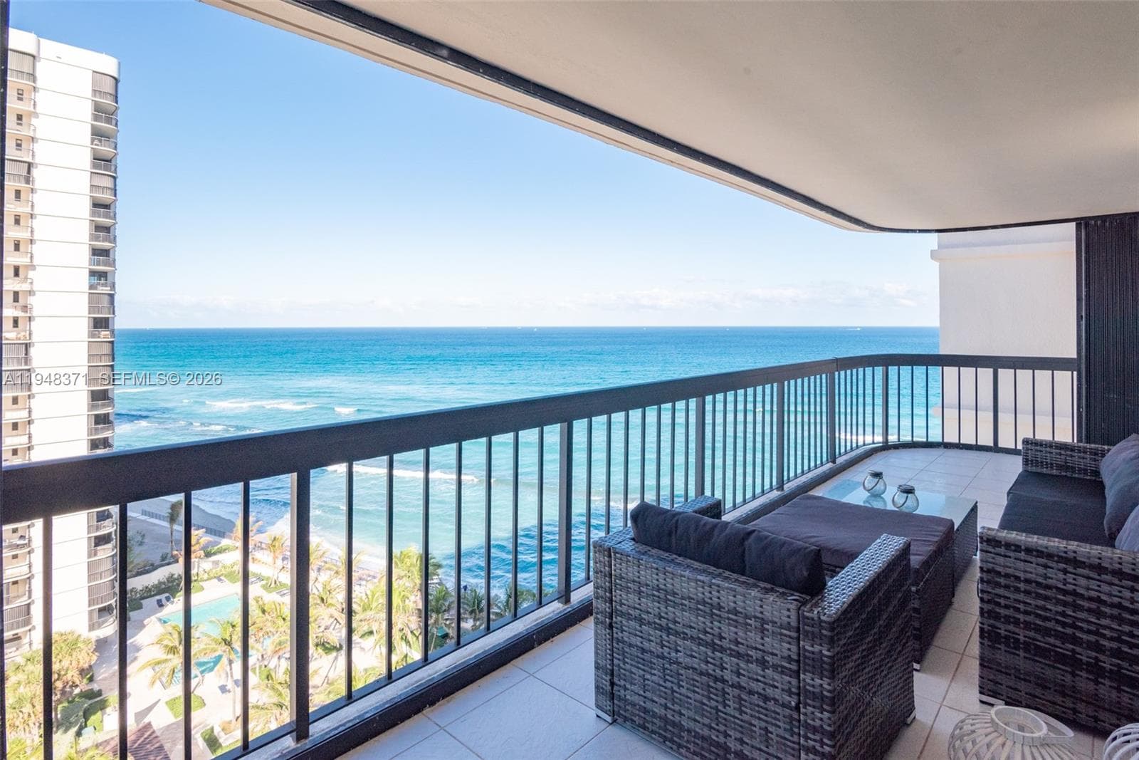 5380 N Ocean Dr 15G photo 1