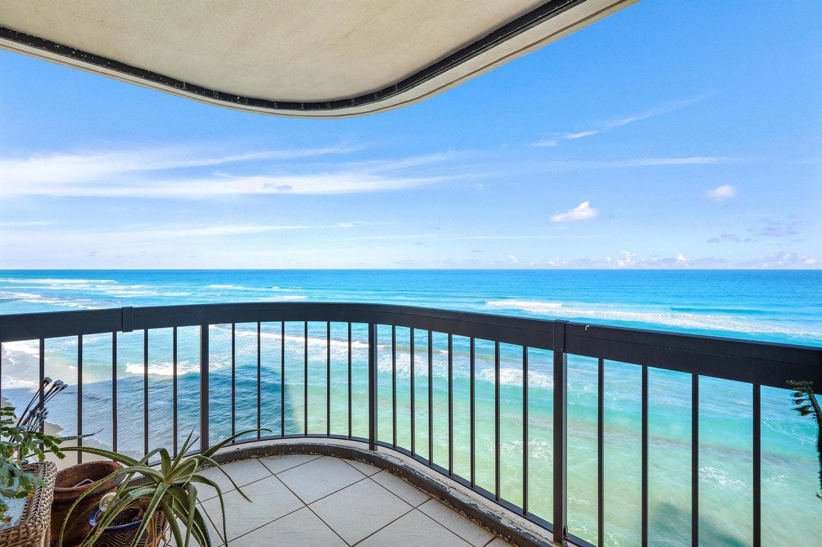 5380 N Ocean Drive 6d photo 1