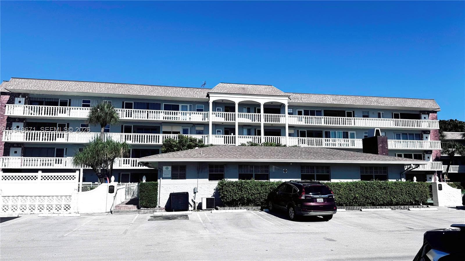 1965 SE 5th Ct 203 photo 2