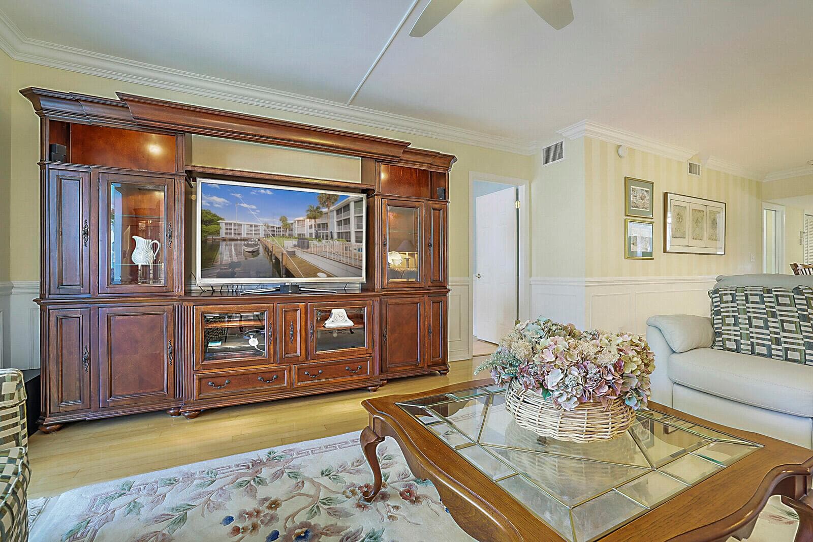 700 NE Harbour Terrace 2310 photo 10