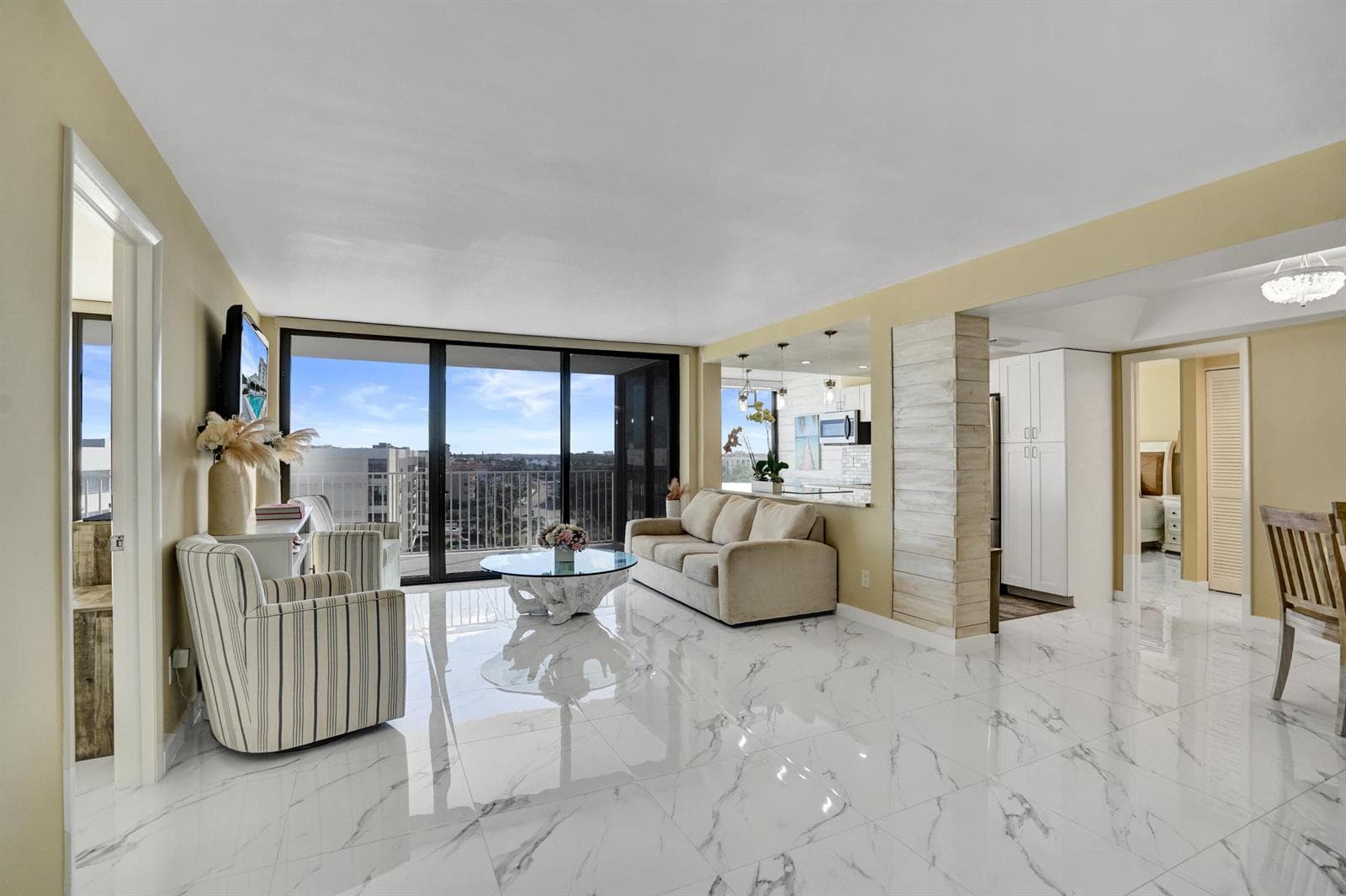 3590 S Ocean Boulevard 809 photo 2