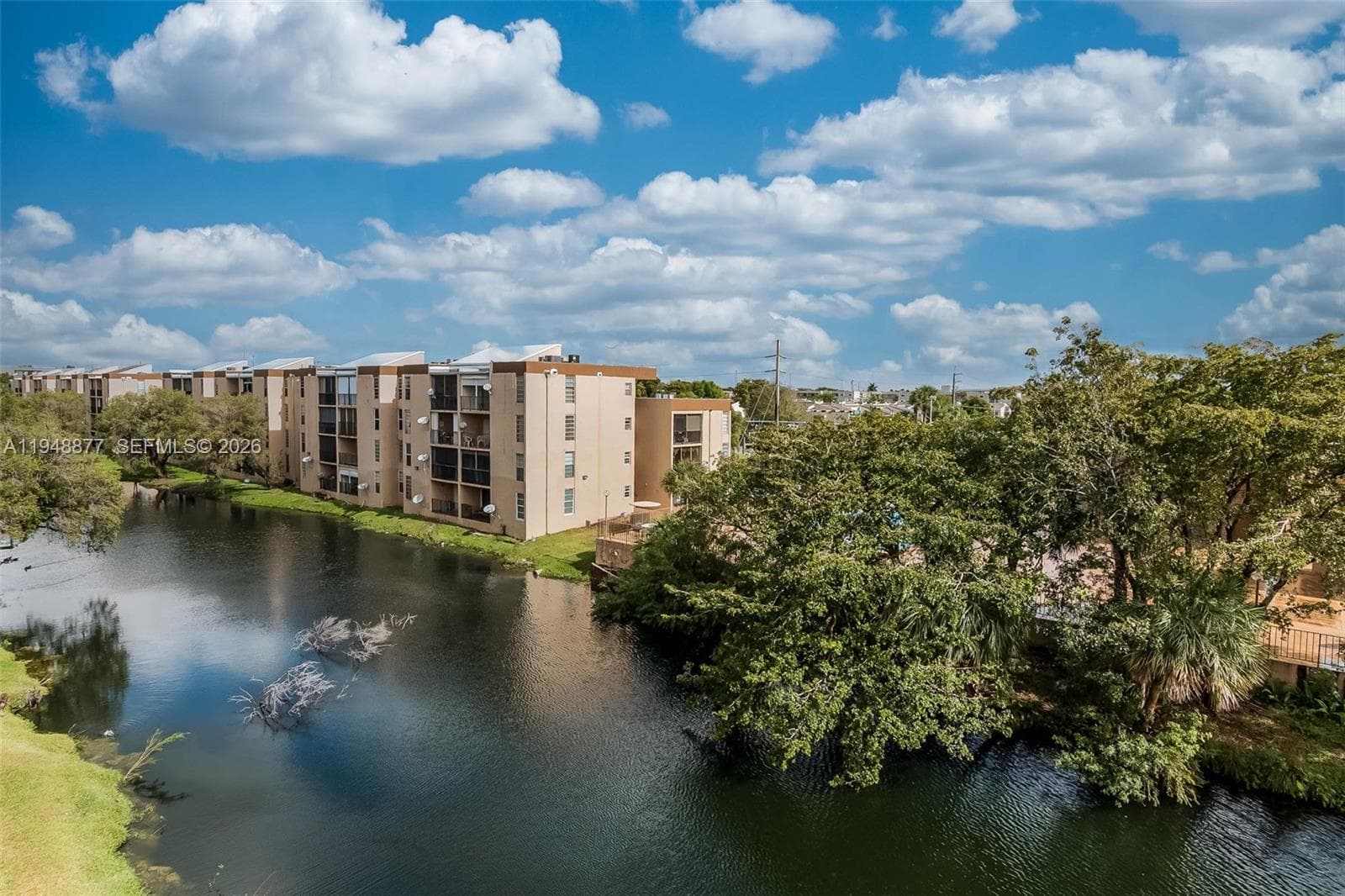 8895 Fontainebleau Blvd 407 photo 23