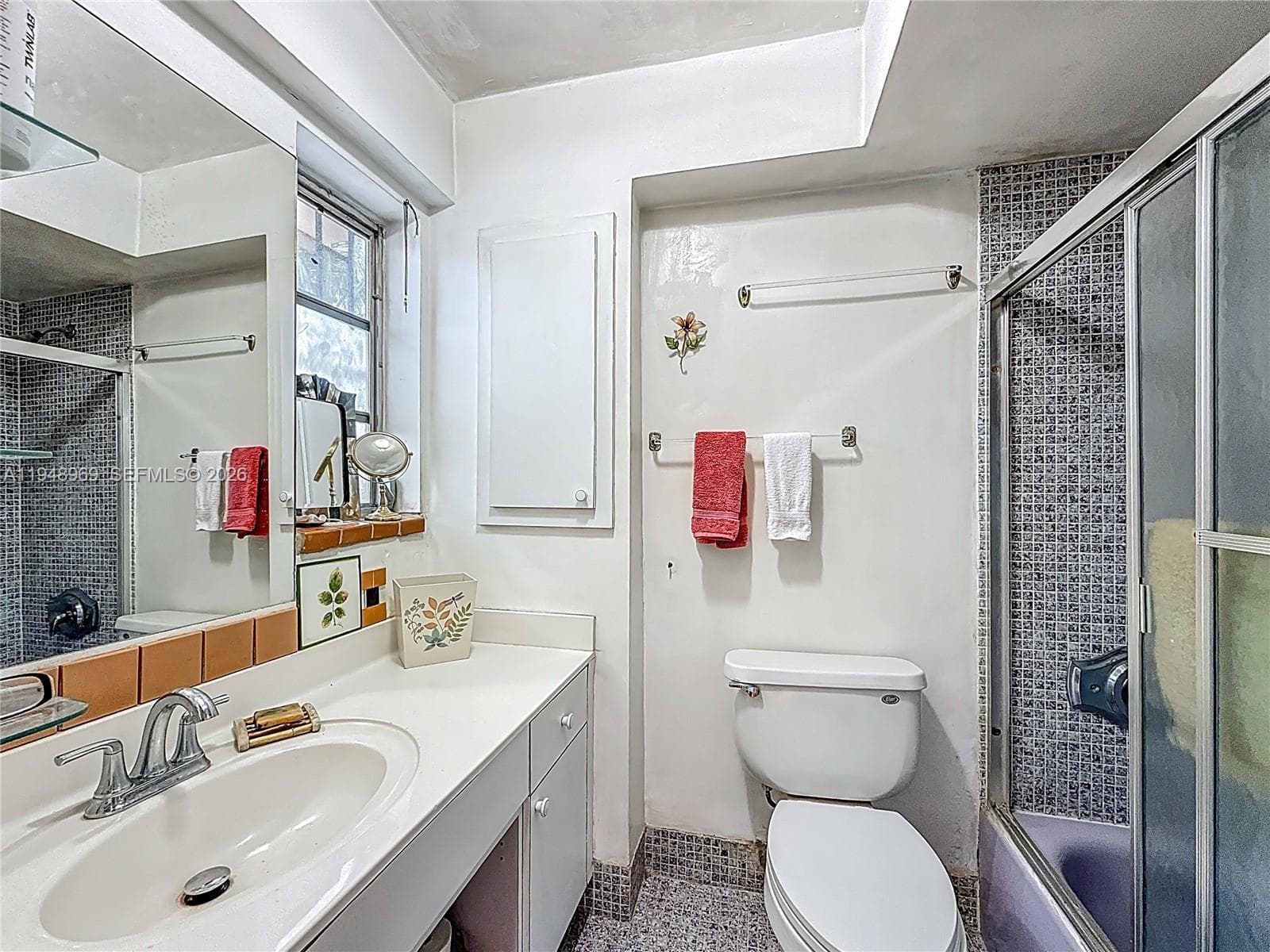 2205 NE 123rd St 2205 1/2 photo 7