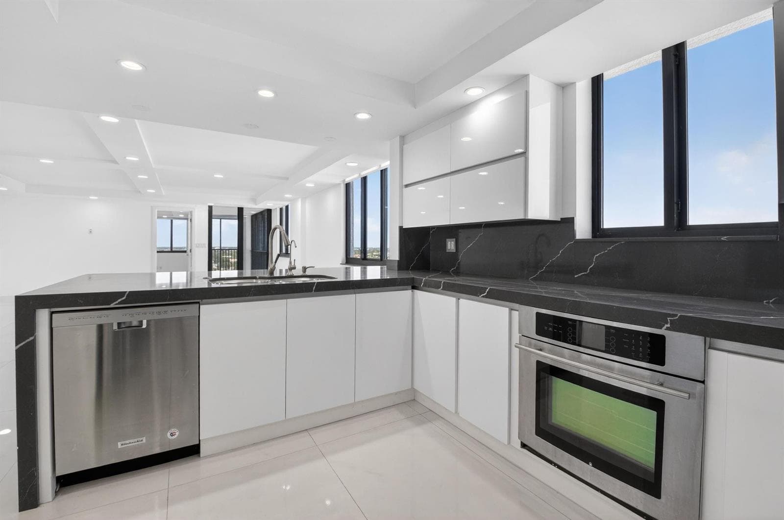 3420 S Ocean Boulevard PH-T photo 13