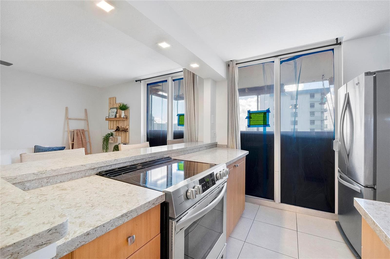 1505 N Riverside Drive 1003 photo 5