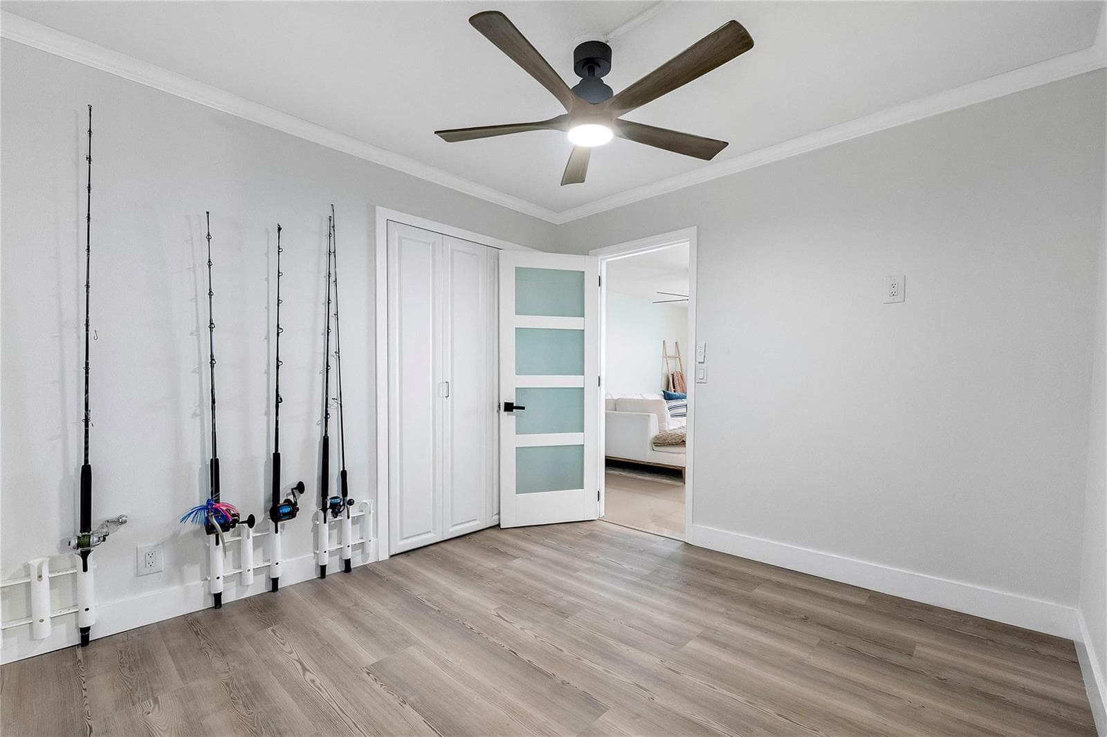 1505 N Riverside Drive 1003 photo 11
