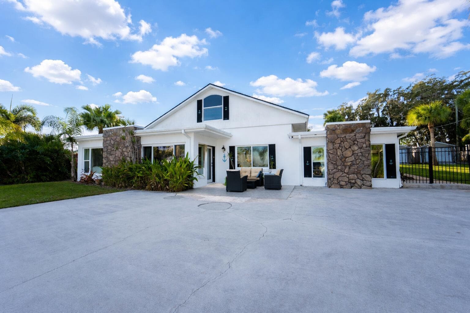 4751 S Indian River Drive photo 12
