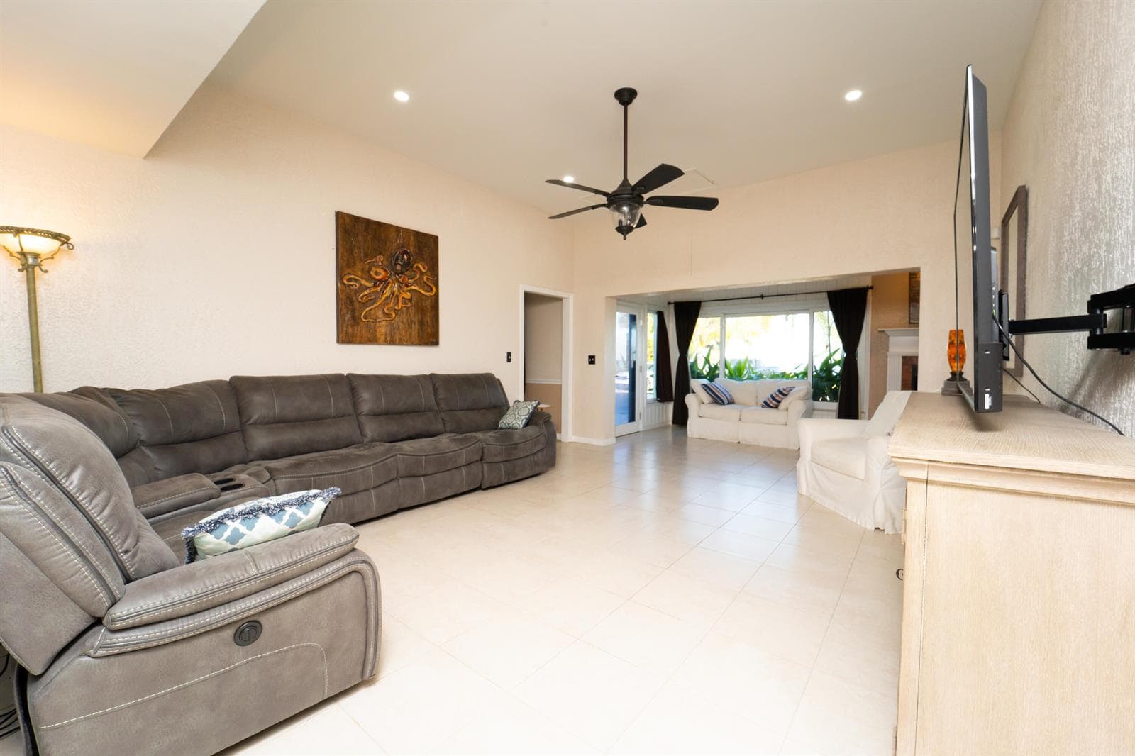 4751 S Indian River Drive photo 14