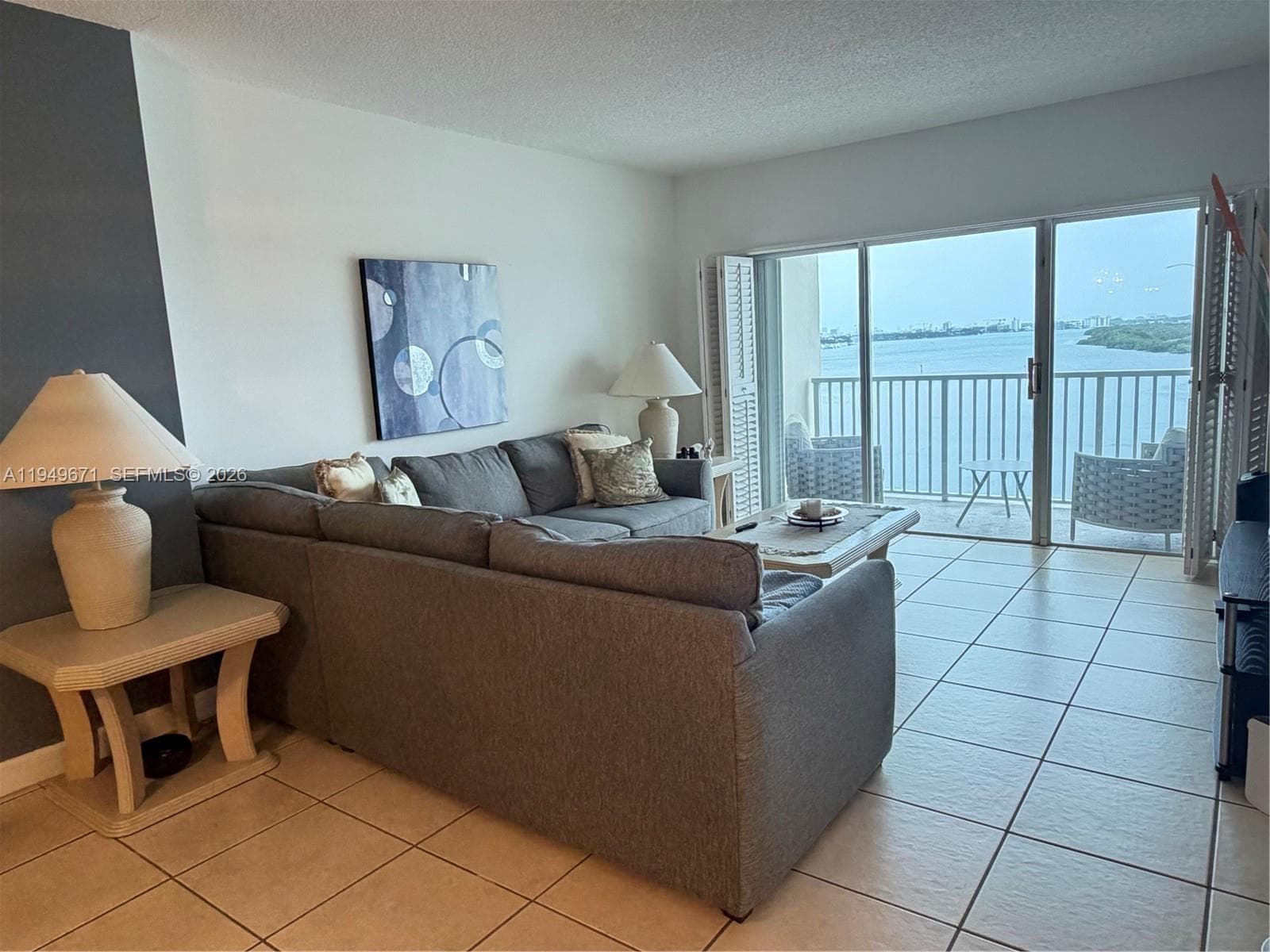 300 Bayview Dr 802 photo 7