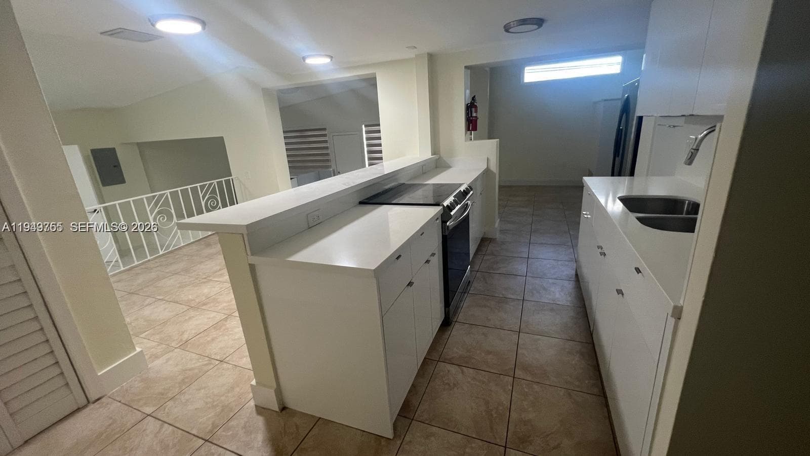 1251 Little River Dr photo 2