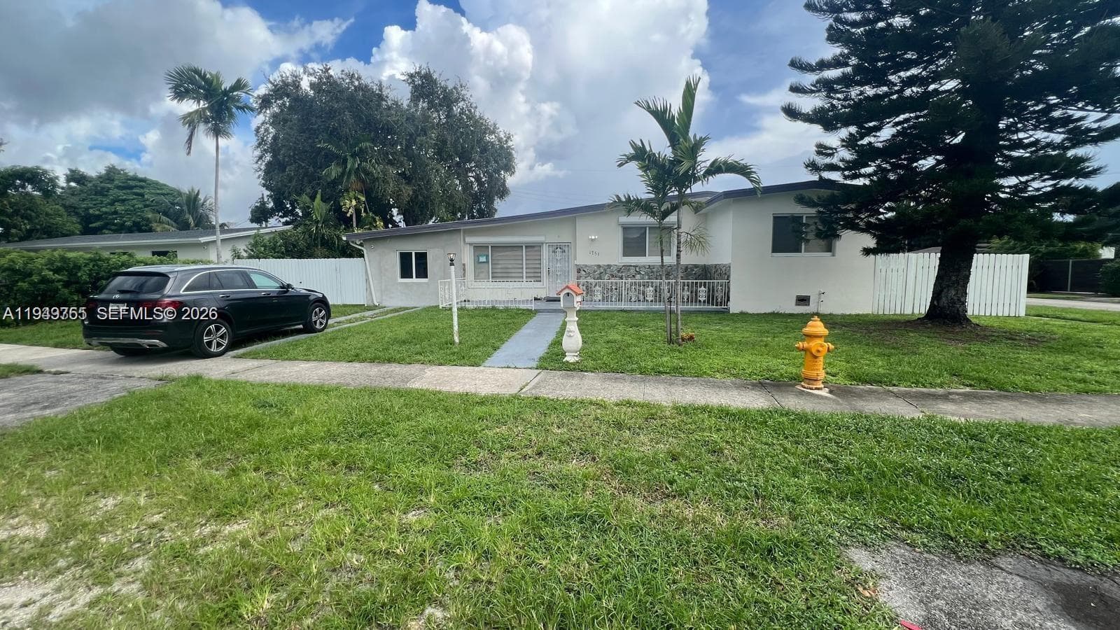 1251 Little River Dr photo 1
