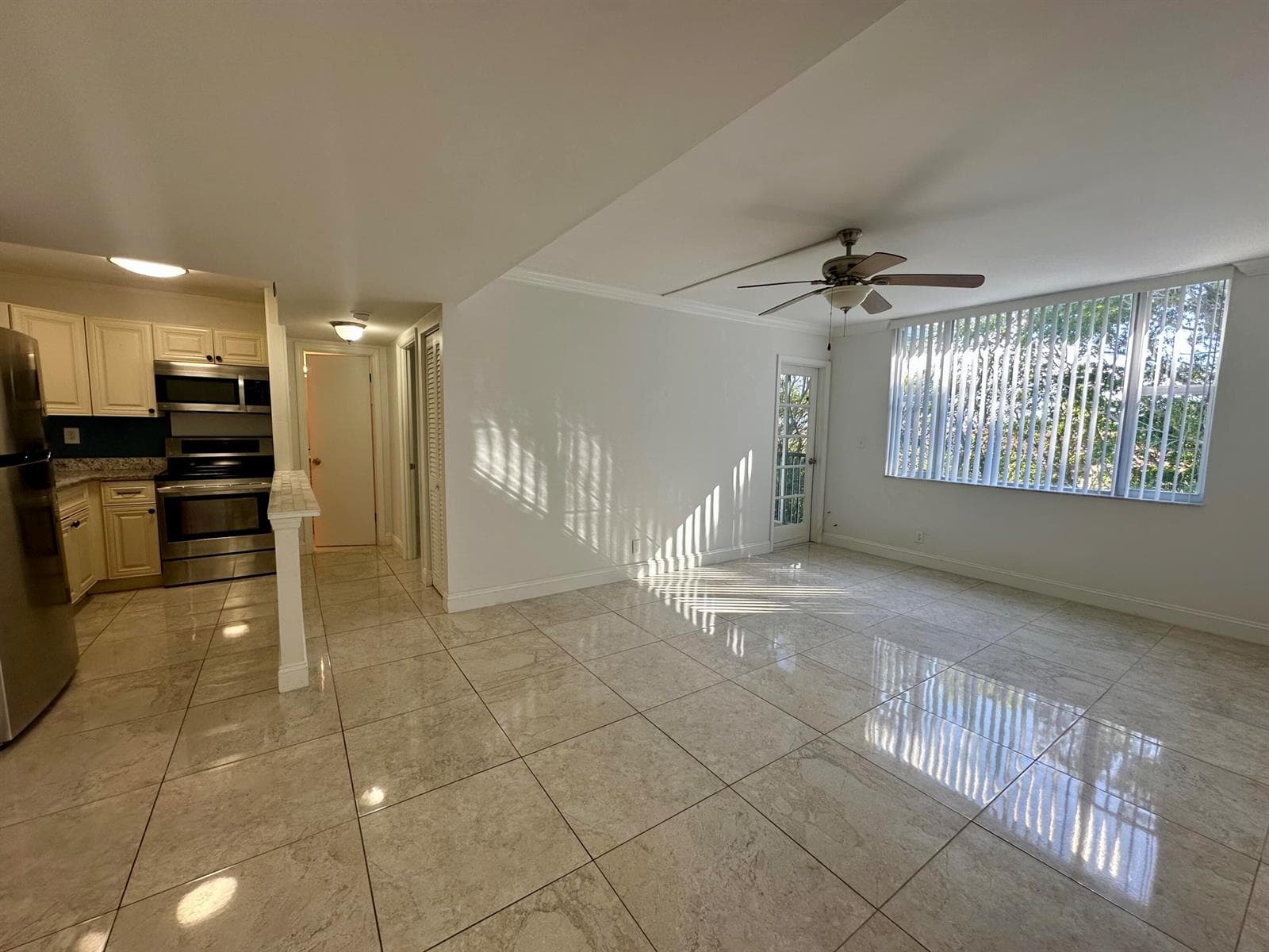 1810 New Palm Way 417 photo 6