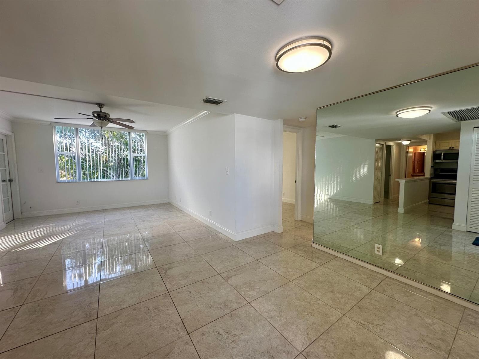 1810 New Palm Way 417 photo 10