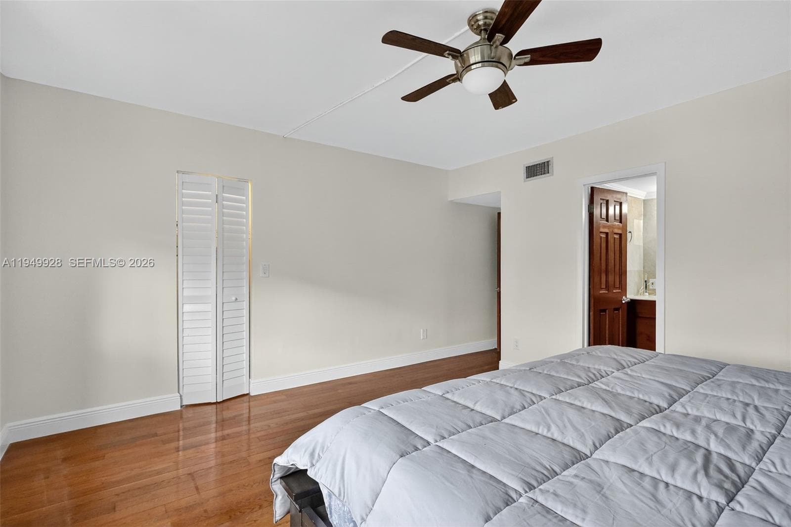 3745 NE 171st St 57 photo 11