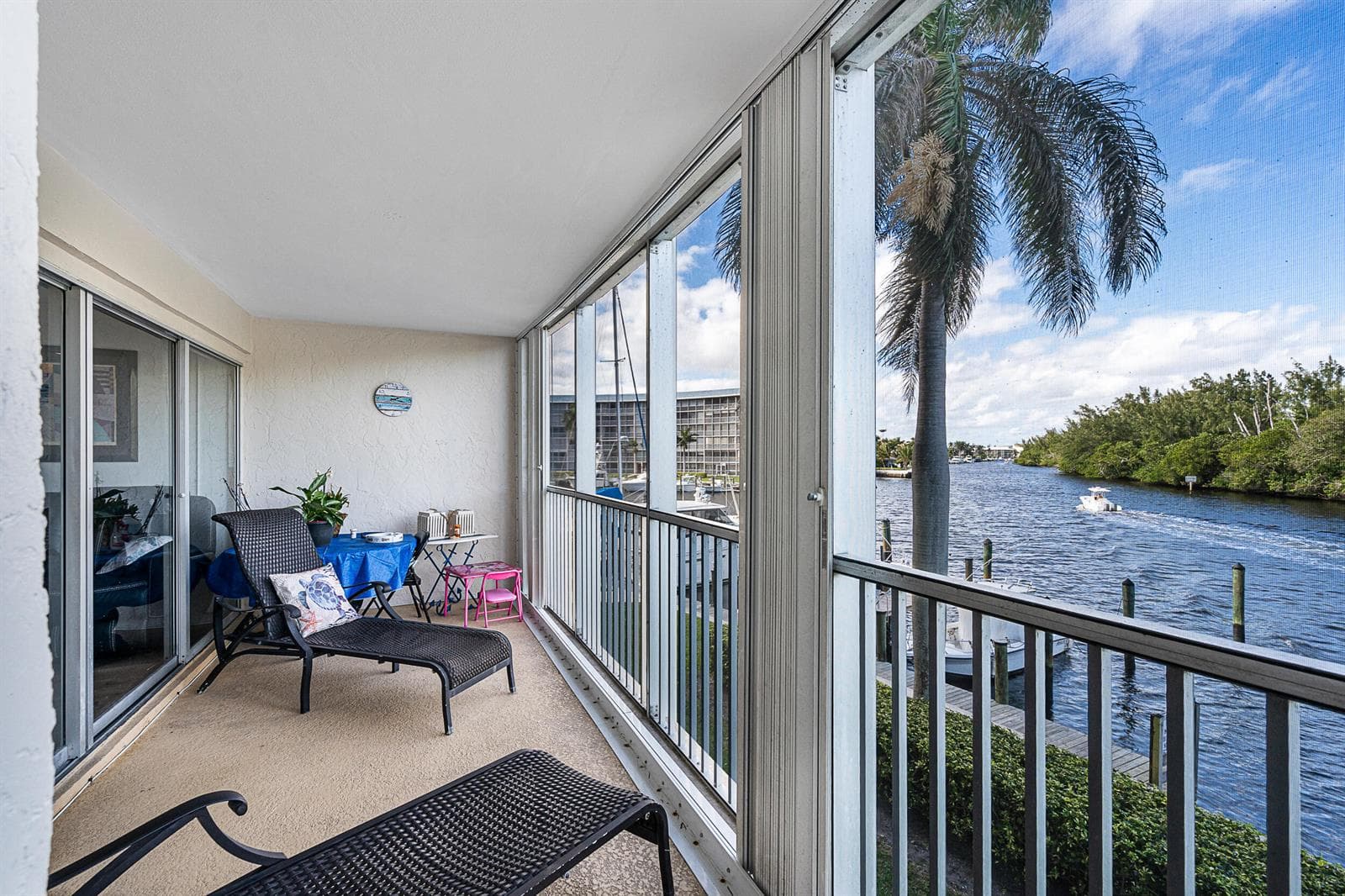 1537 E Hillsboro Boulevard 243 photo 3