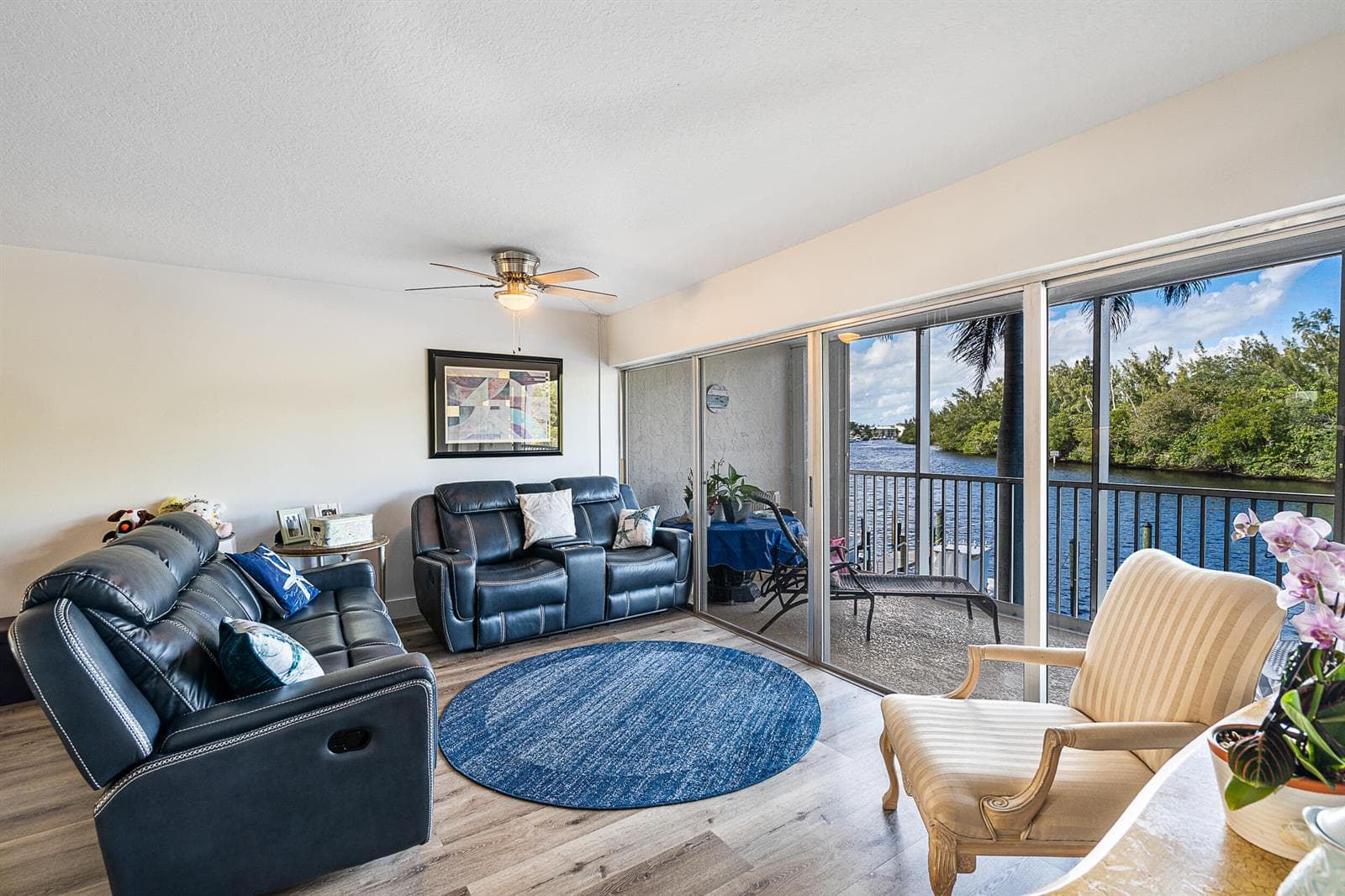 1537 E Hillsboro Boulevard 243 photo 4
