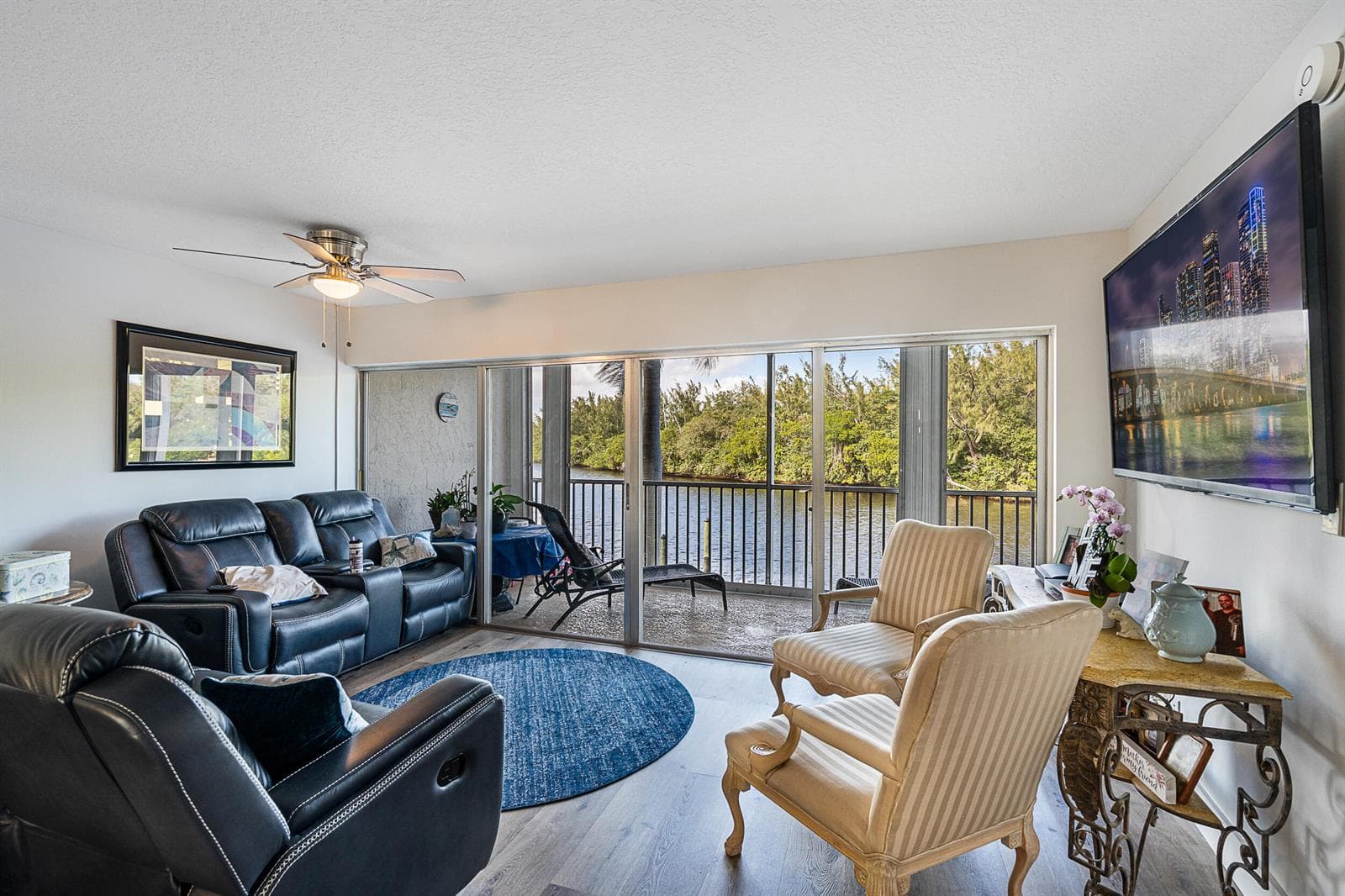 1537 E Hillsboro Boulevard 243 photo 8