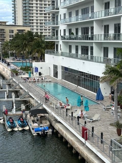 4010 S Ocean Dr R2702 photo 1