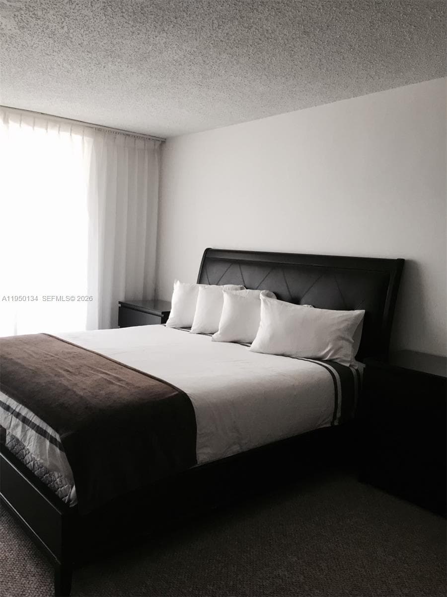 19201 Collins Ave 1033 photo 6