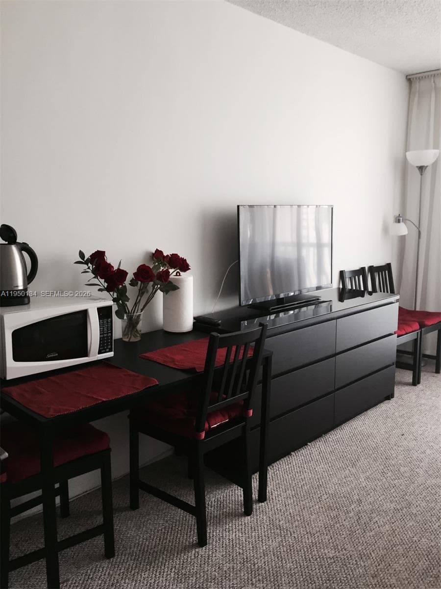 19201 Collins Ave 1033 photo 5