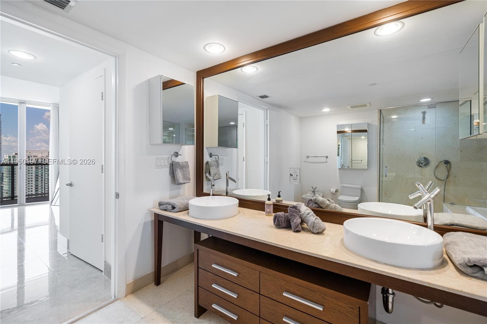 495 Brickell 5705 photo 17