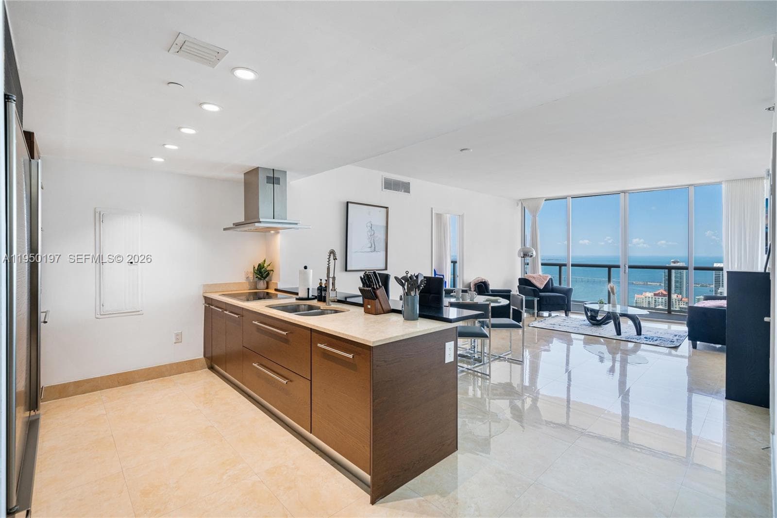 495 Brickell 5705 photo 3