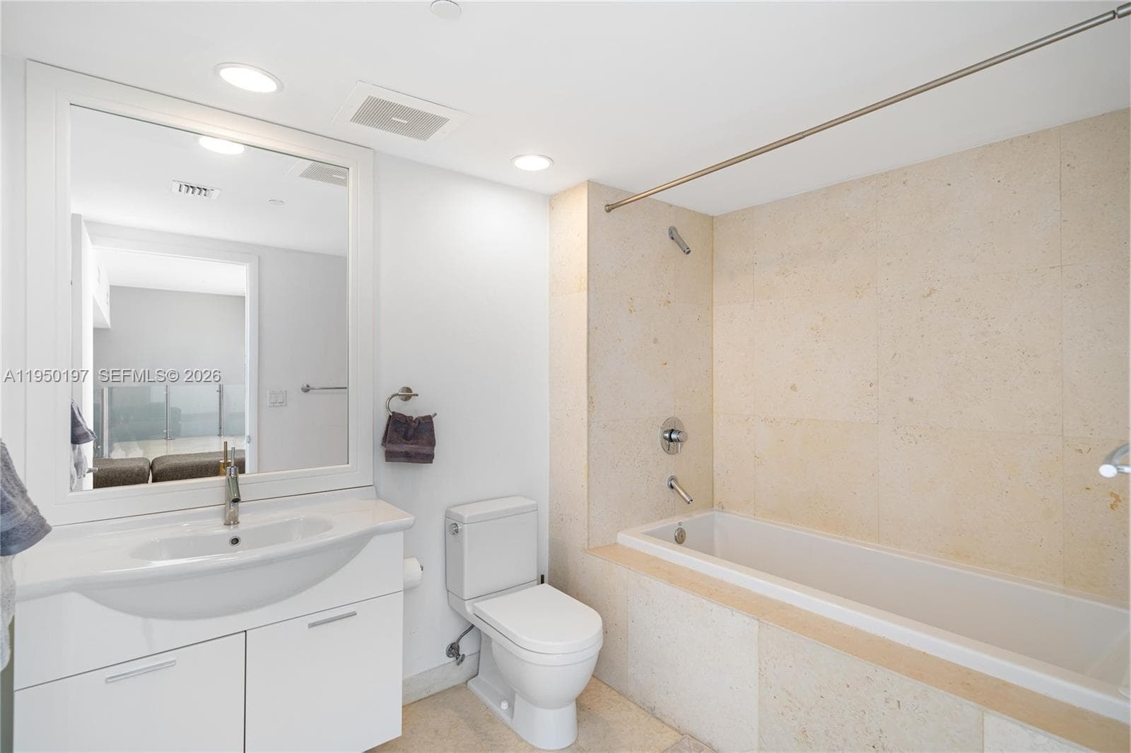495 Brickell 5705 photo 15