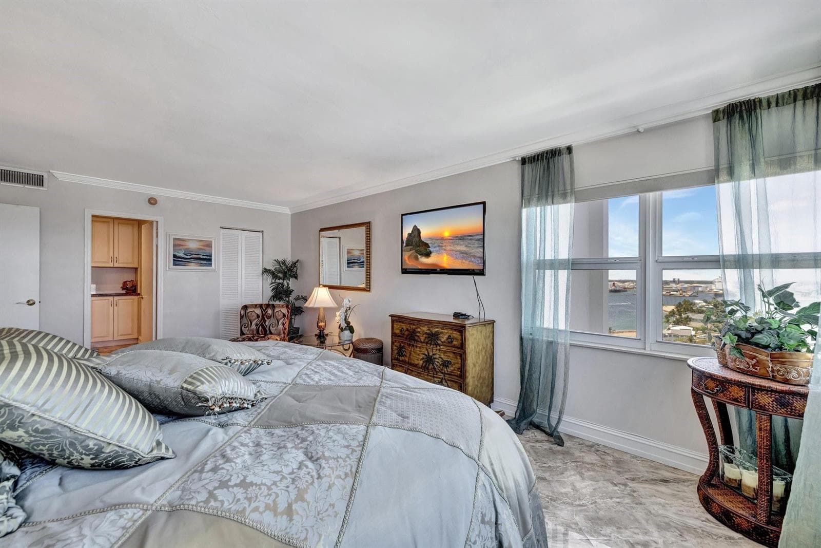 2100 S Ocean Drive 16f photo 25