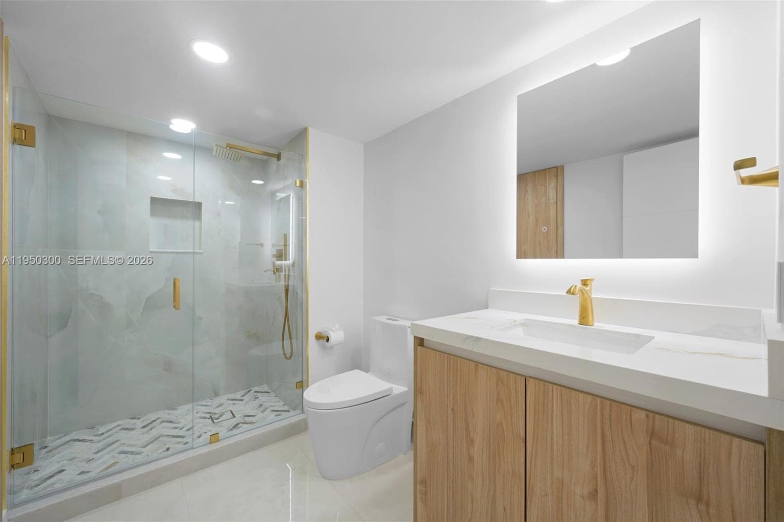 2200 S Ocean Ln 2204 photo 23