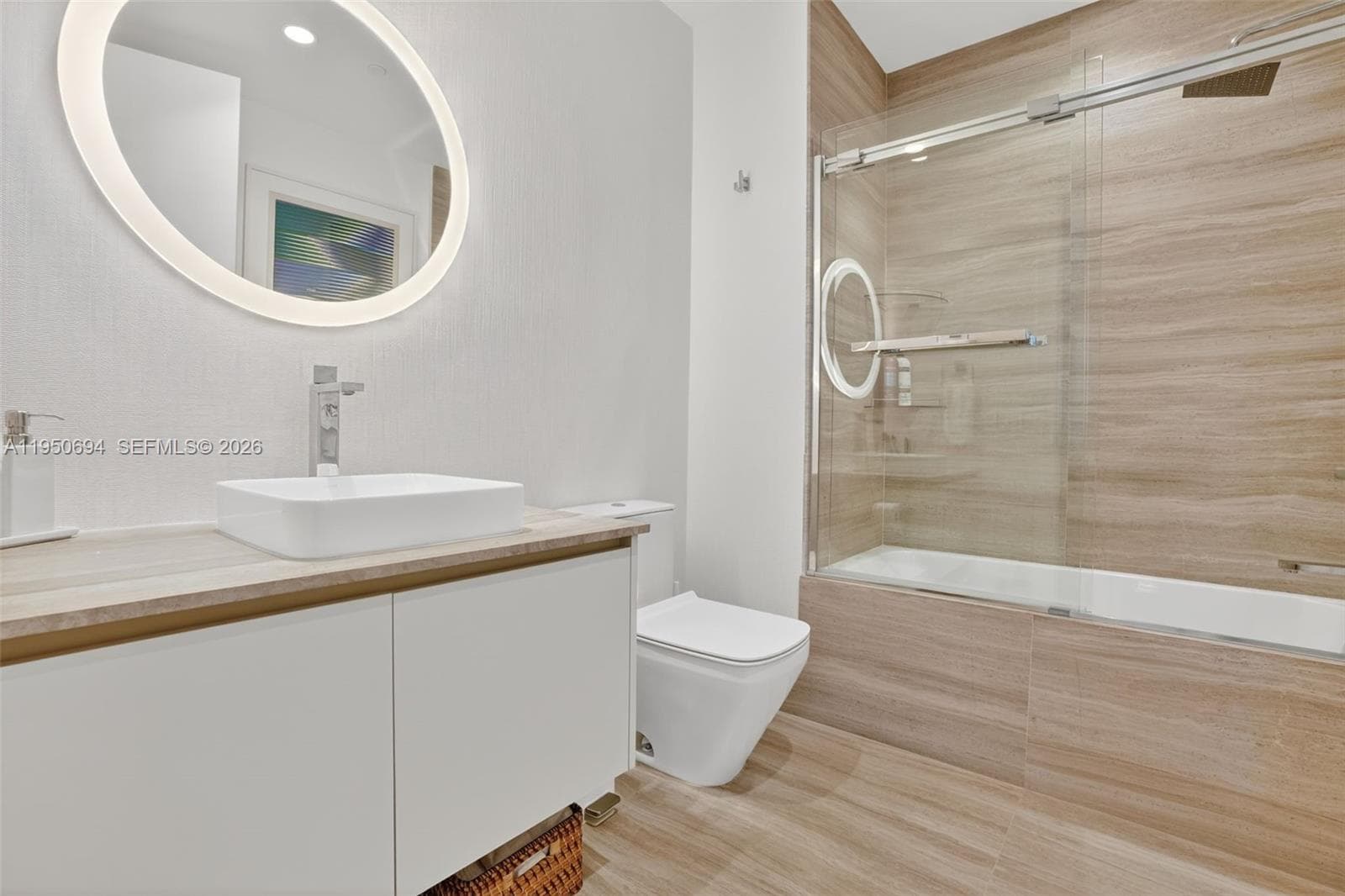 5775 Collins Ave 405 photo 17
