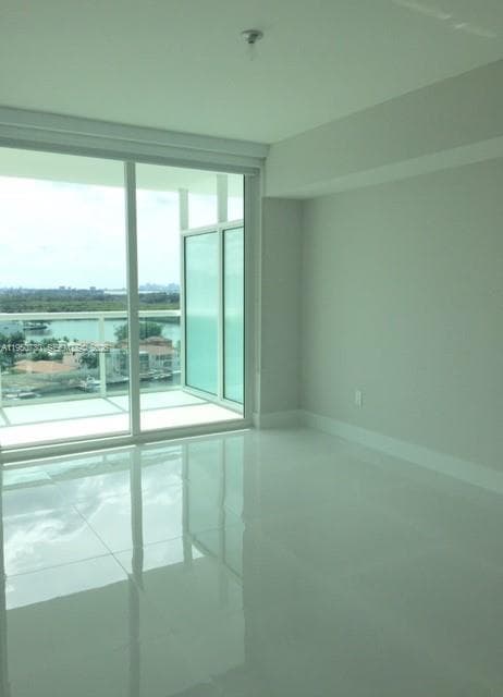 400 Sunny Isles Blvd 1421 photo 9