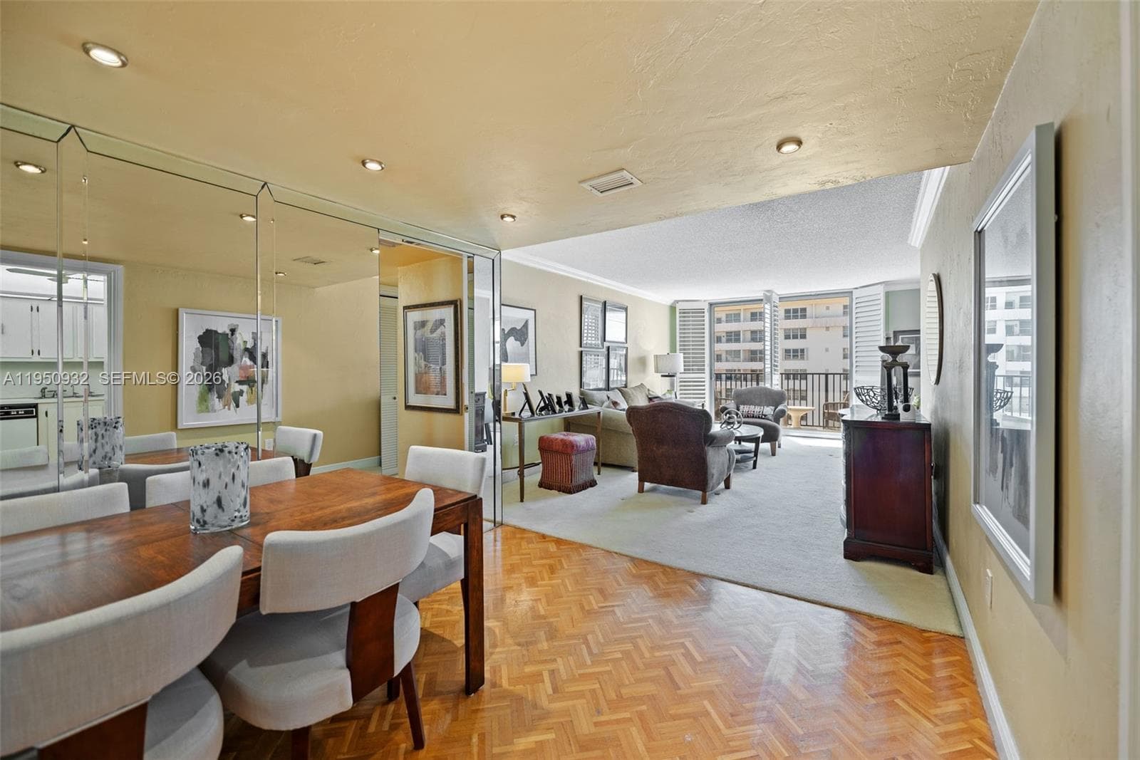9273 Collins Ave 1102 photo 4