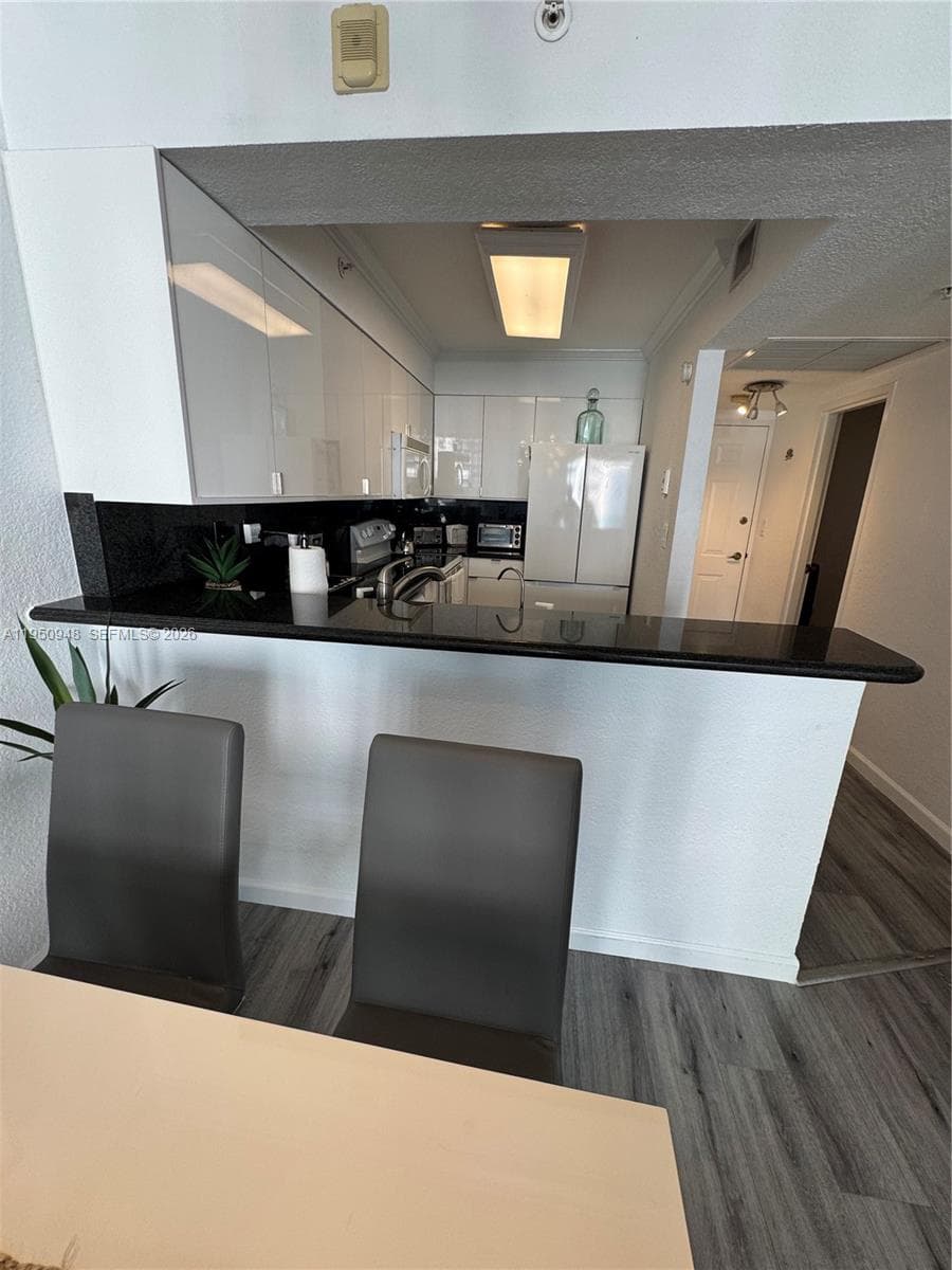 2501 S Ocean Dr 1105 photo 5