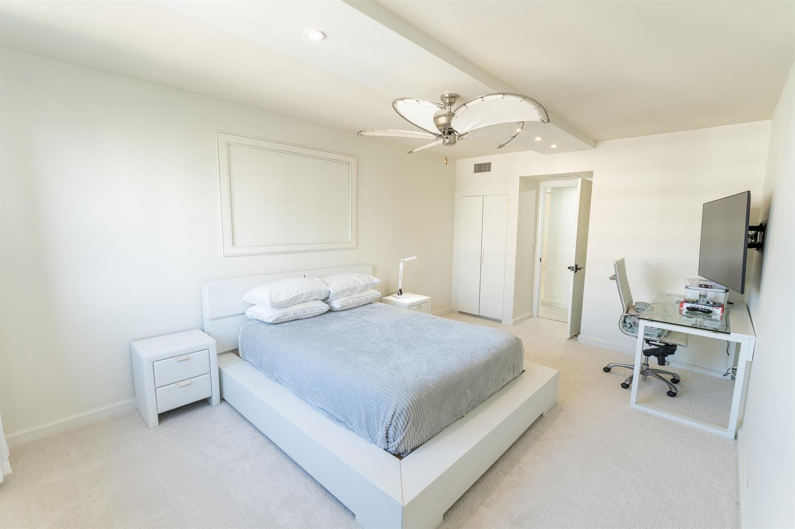 1200 Marine Way 907 photo 22
