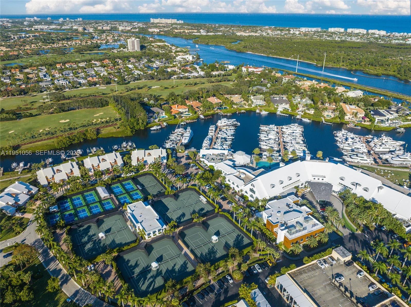127 Quayside Dr photo 24