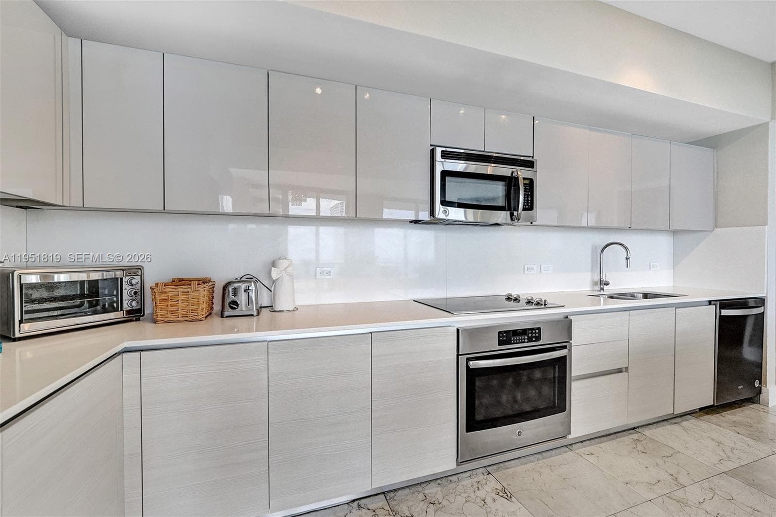 2600 E Hallandale Beach Blvd T3201 photo 20