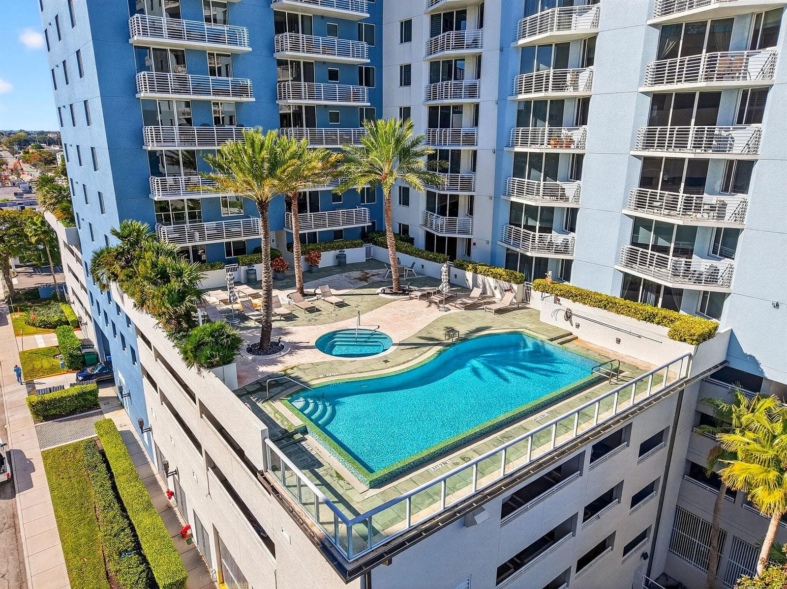 1551 N Flagler Drive 806 photo 20