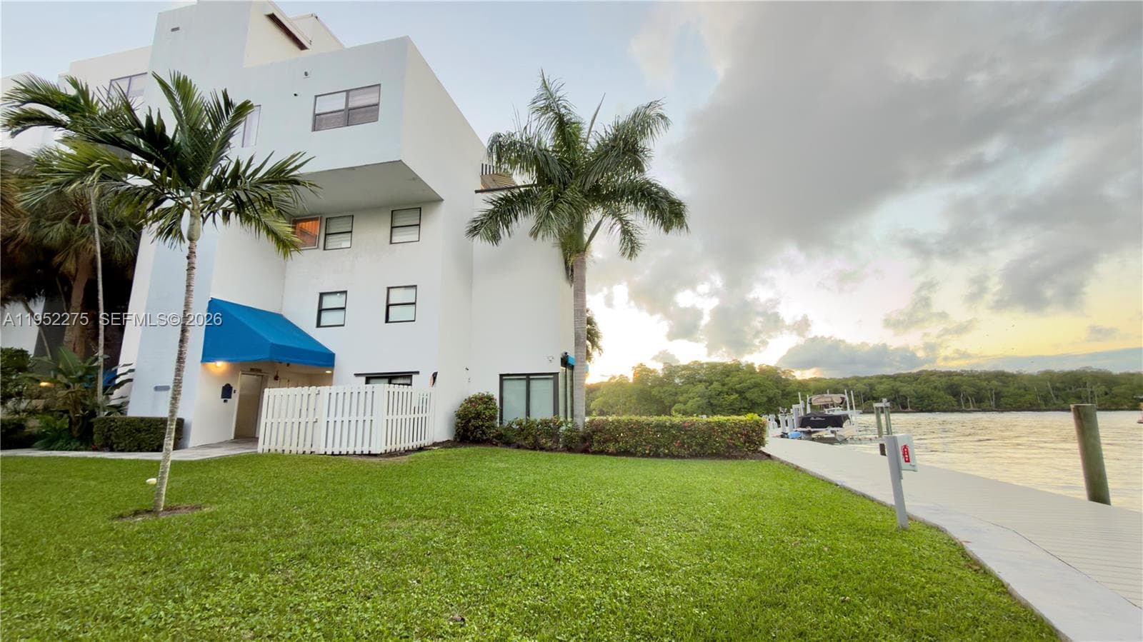 456 Poinciana Island dr 1620 photo 22