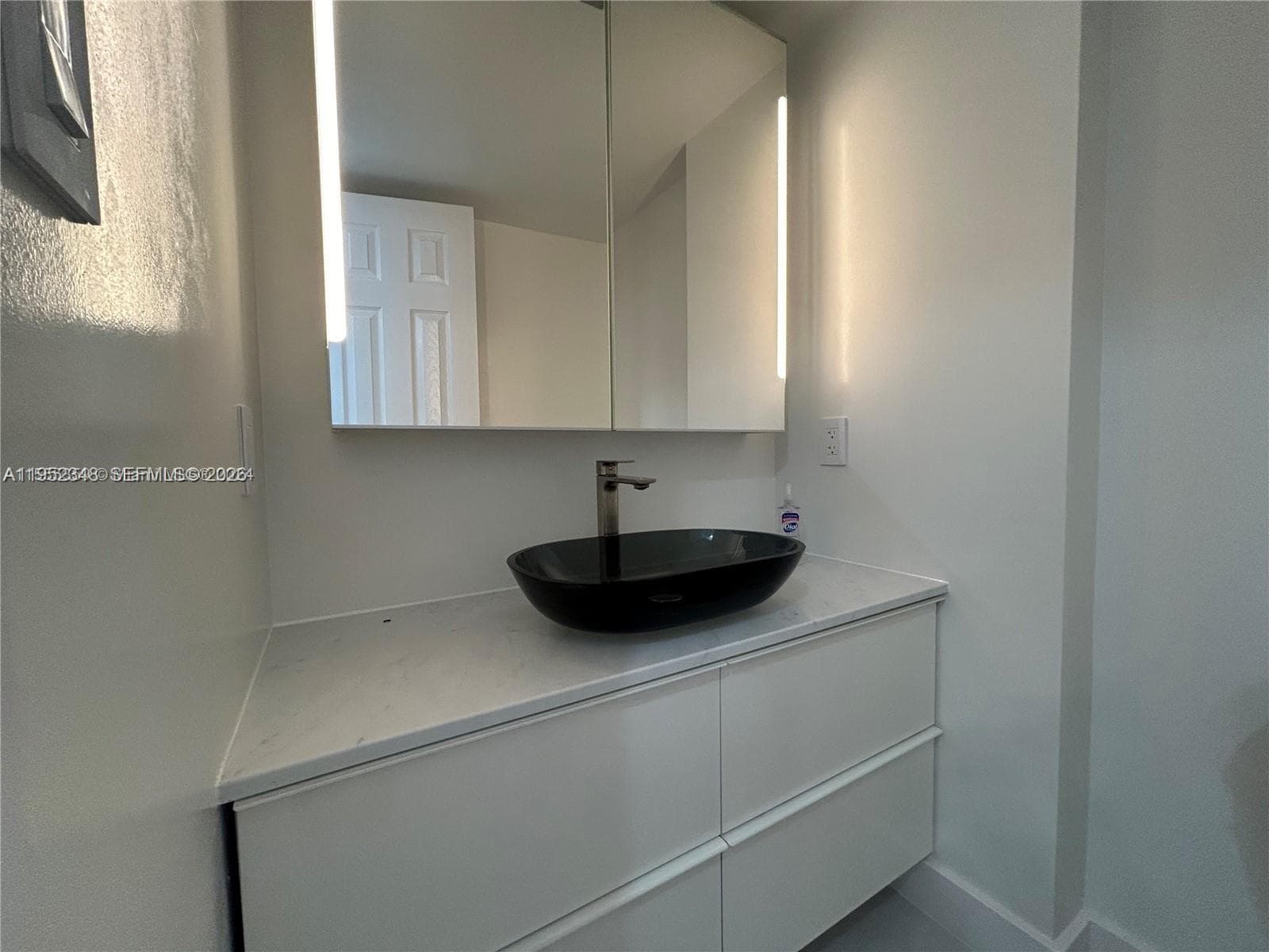 3550 NE 169th St 304 photo 18